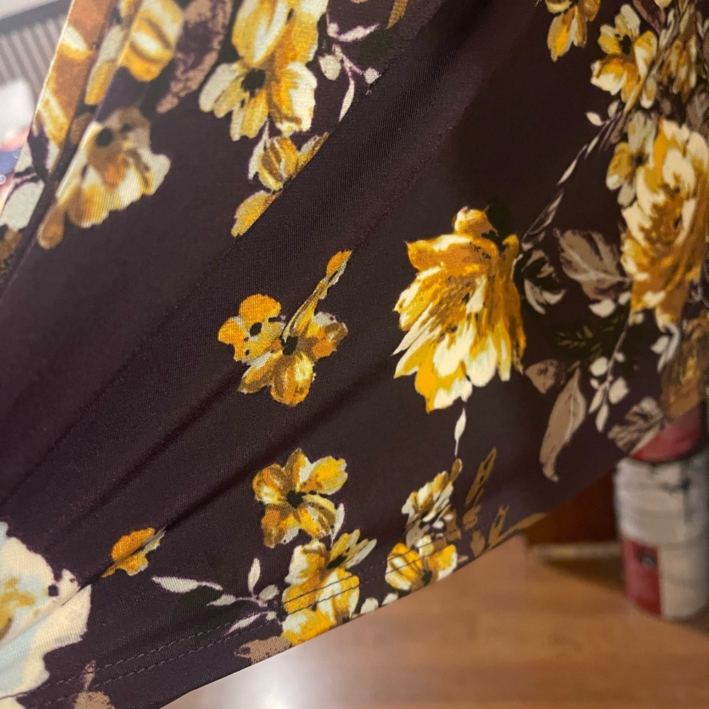 Karen Kane shift dress with pockets. Size Large, never worn and still has tags
